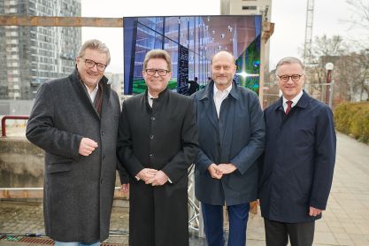 Stadtrat Peter Hacker, Bundesminister Martin Polaschek, AKH Wien-Direktor Herwig Wetzlinger und MedUni Wien-Rektor Markus Müller bei Projektpäsentation